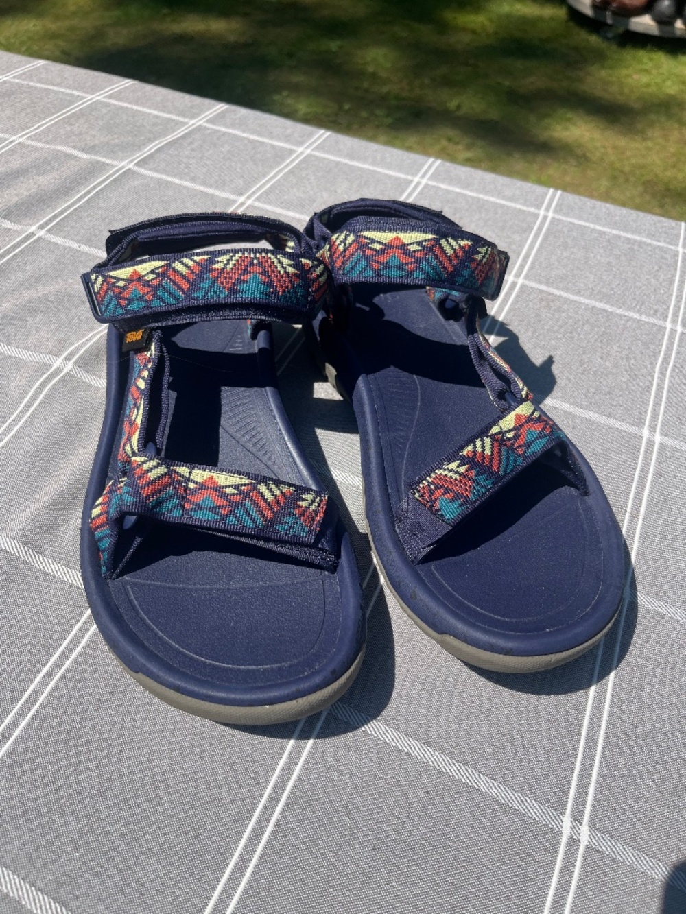 Teva walking sandals size 9